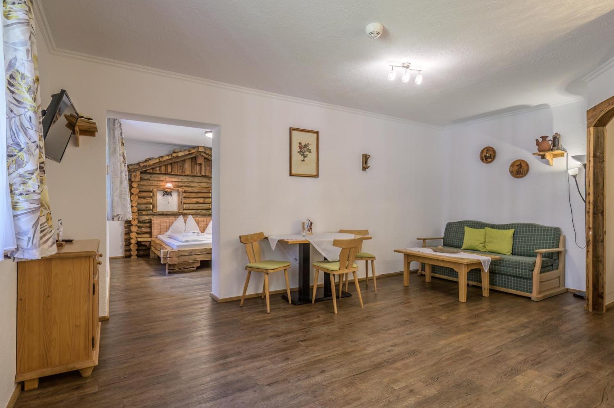 Das Eulersberg Apartments & Chalets 维尔芬翁 客房 照片